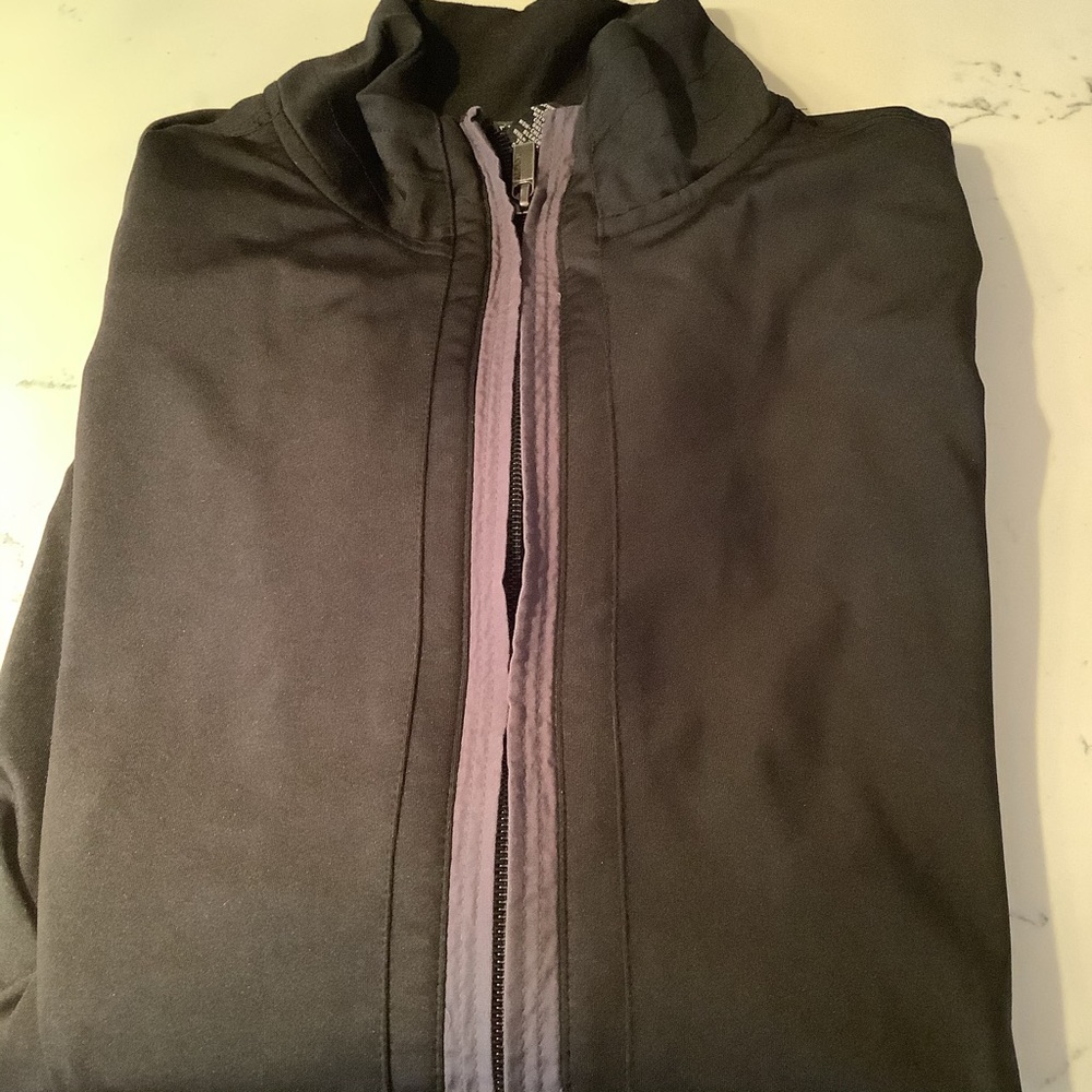 Men’s black warm up jacket